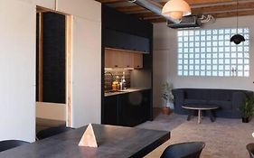 Heart Of Marseille, Loft Atypical & Spacious , Perfect For Couple And Couple With 1 Small Kid, Perfect For 2 Friends