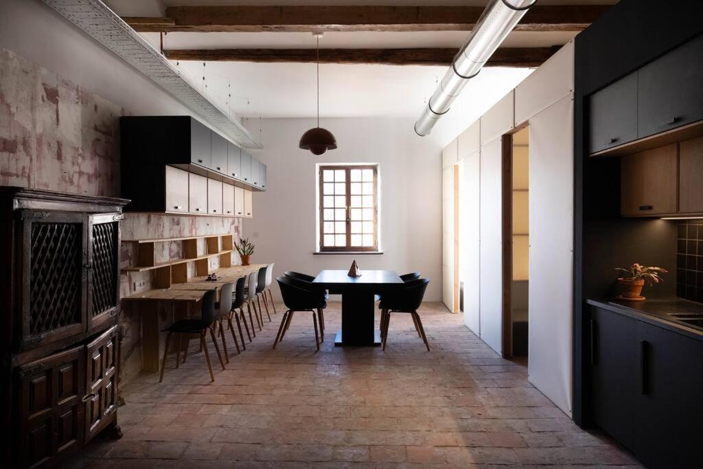 Heart Of Marseille, Loft Atypical & Spacious , Perfect For Couple And Couple With 1 Small Kid, Perfect For 2 Friends Extérieur photo